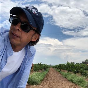 Meet your Posher, Enrique